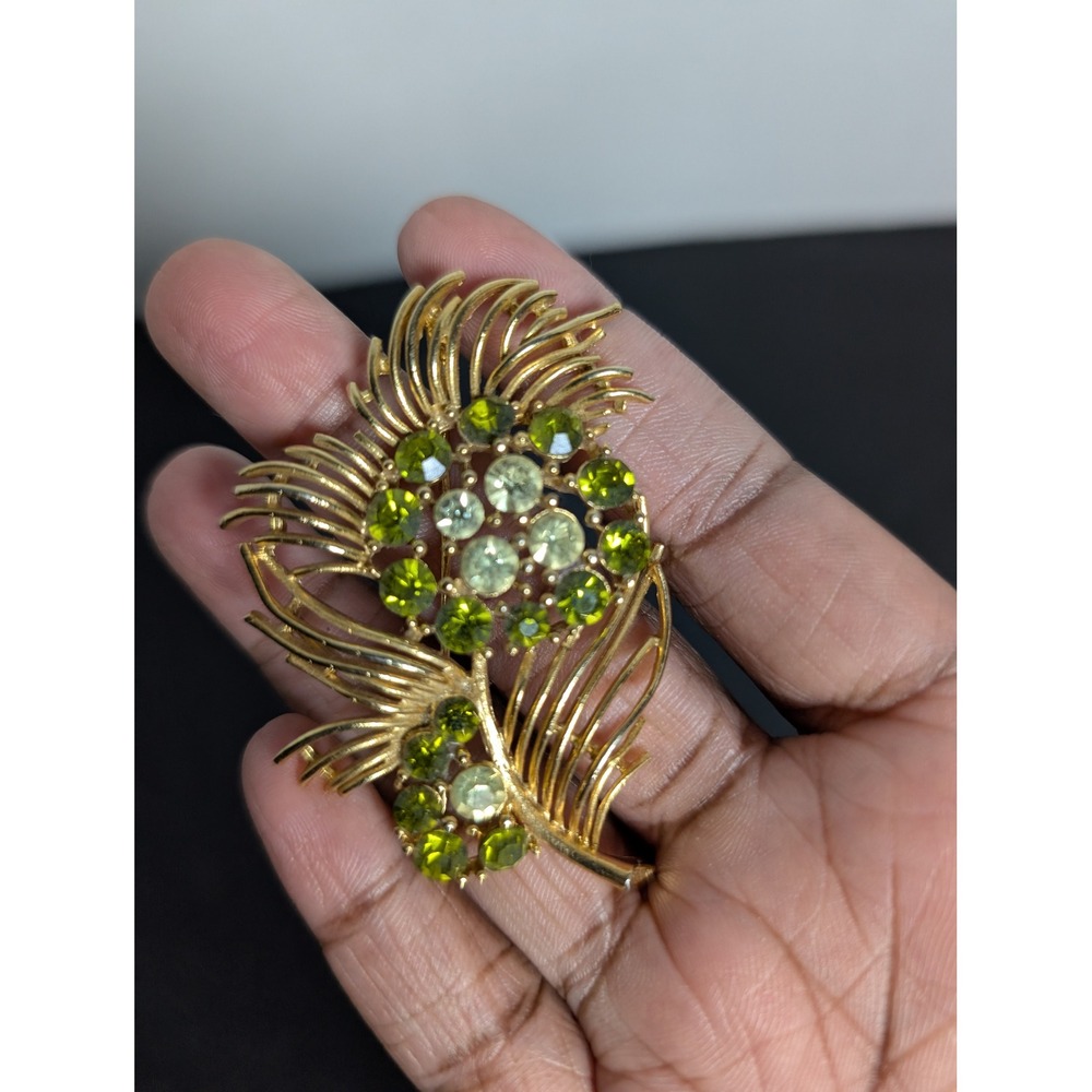 Lisner Vintage Green Rhinestone Gold Tone Unique Brooch Pin